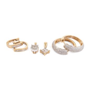 Set of 2 Diamond Pendants & 2 Earrings