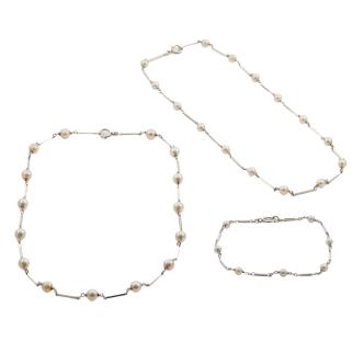 Set of Akoya Pearl Necklace & Bracelet